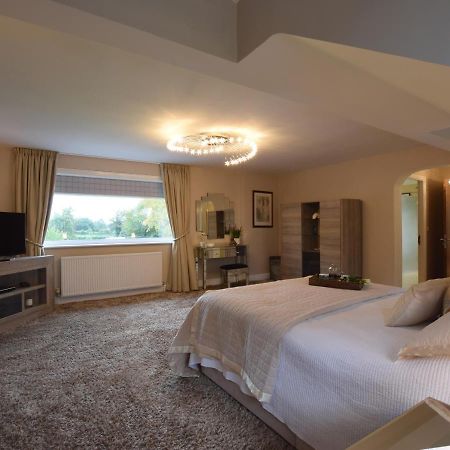 Solway Villa Chester Exterior photo