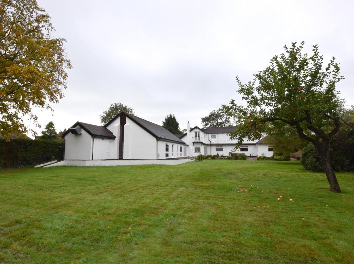 Solway Villa Chester Exterior photo